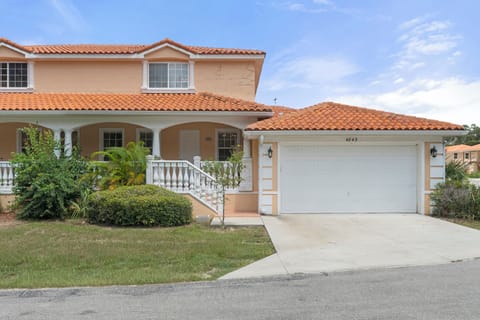 Front view of the duplex 4 BR, 3.5 BA Manatee