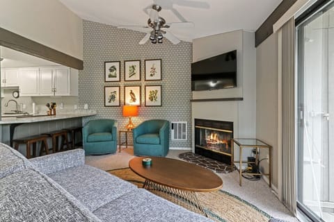 Seating, smart TV and fireplace