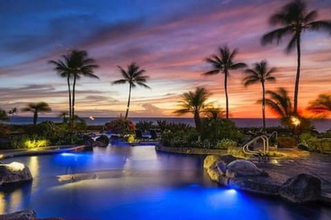 Private Ocean Club With Spectacular Sunset Views