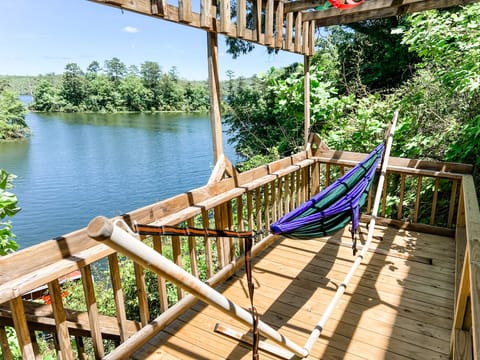The middle deck has an ENO hammock