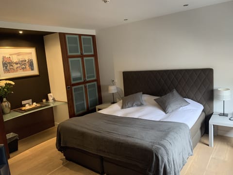 Classic Quadruple Room, Multiple Beds | Egyptian cotton sheets, premium bedding, in-room safe