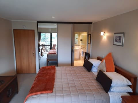 Standard Double or Twin Room | Egyptian cotton sheets, premium bedding, down comforters, pillowtop beds