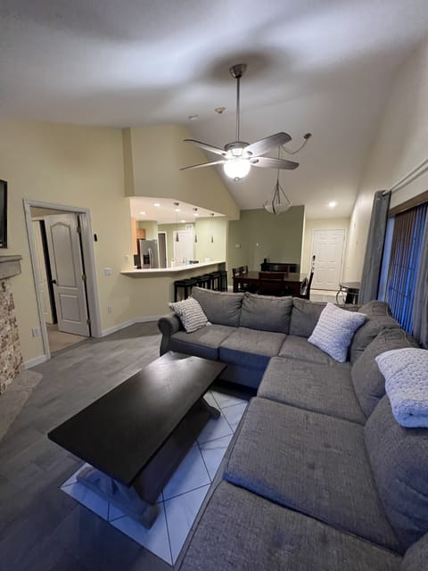 Living room/Dining room