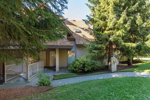 - Peaceful forest getaway surrounded by towering evergreens and quiet charm  
- Private entrance with garden path leading to cozy mountain comfort  
- Perfect base for hiking, skiing, or exploring the nearby village  
