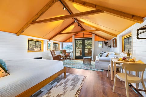 Living/dining