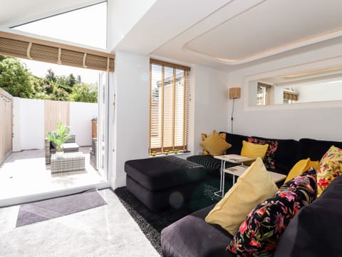 Cottage | Living room