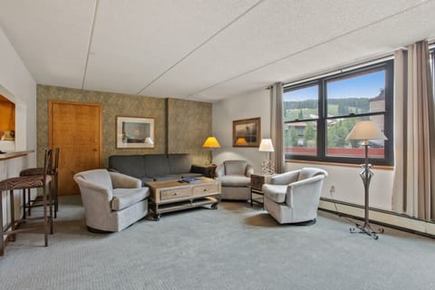 Living Room, Indoors, Room, Couch, Furniture