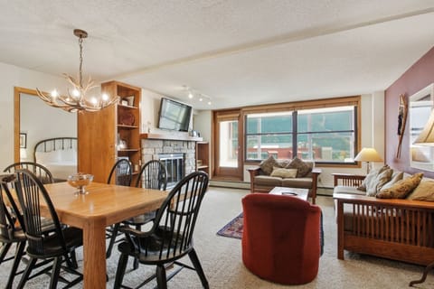 Chair, Furniture, Screen, Room, Indoors