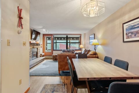 Chair, Furniture, Room, Indoors, Flooring
