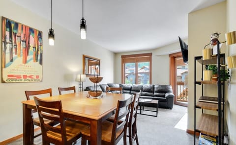 Chair, Furniture, Room, Indoors, Flooring