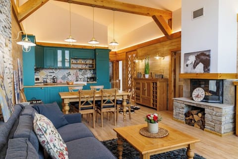 Superior Chalet, 3 Bedrooms, Sauna, Mountain View | Private kitchen | Fridge, microwave, oven, stovetop