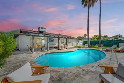 Pretty light over the pool at dusk