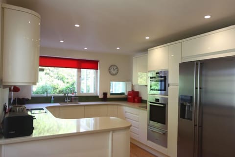 Hilltop in Coniston kitchen