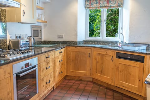 Smithy Cottage kitchen