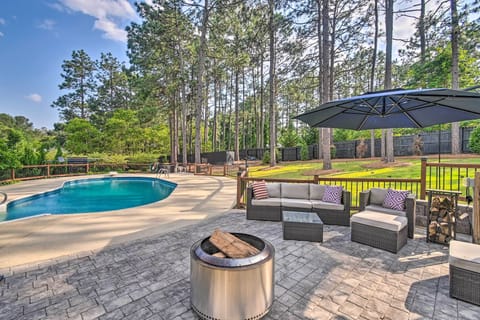 Southern Pines Vacation Rental | 4BR | 3.5BA | 2,560 Sq Ft | Stairs Required
