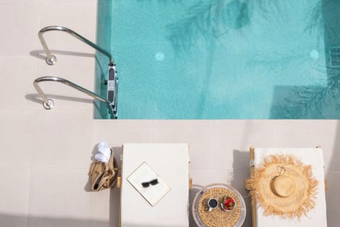 pool area