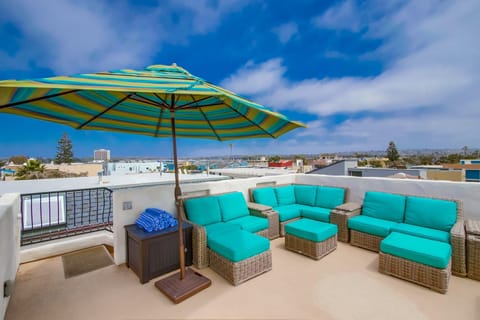 Panoramic views from the rooftop deck lounge