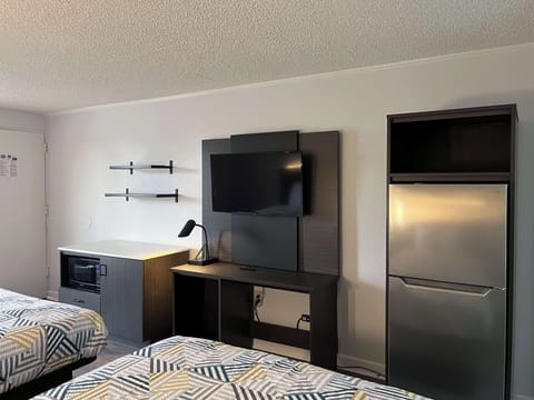 Desk, iron/ironing board, free WiFi, bed sheets