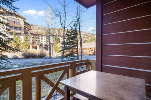 Nature, Outdoors, Scenery, Architecture, Balcony