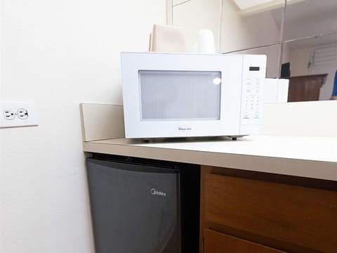 Suite (Diamond Head) | Desk, iron/ironing board, free WiFi, bed sheets