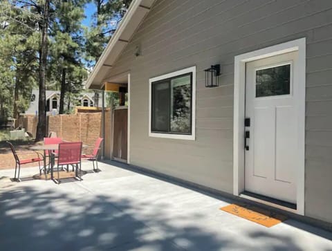 Private entrance and patio