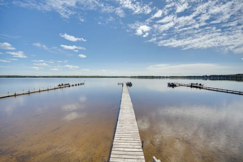 Stone Lake Vacation Rental | 2BR | 1BA | 2 Steps to Access | 800 Sq Ft