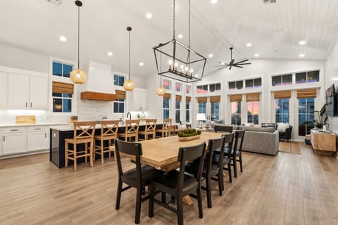 2nd Floor Dining