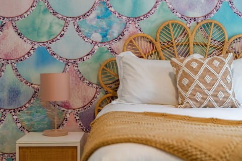 Queen Bed