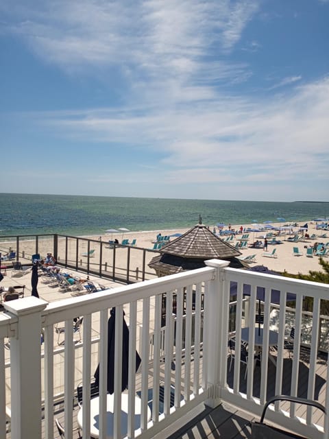 Deluxe Suite, Oceanfront, 2 Bedrooms | Terrace/patio