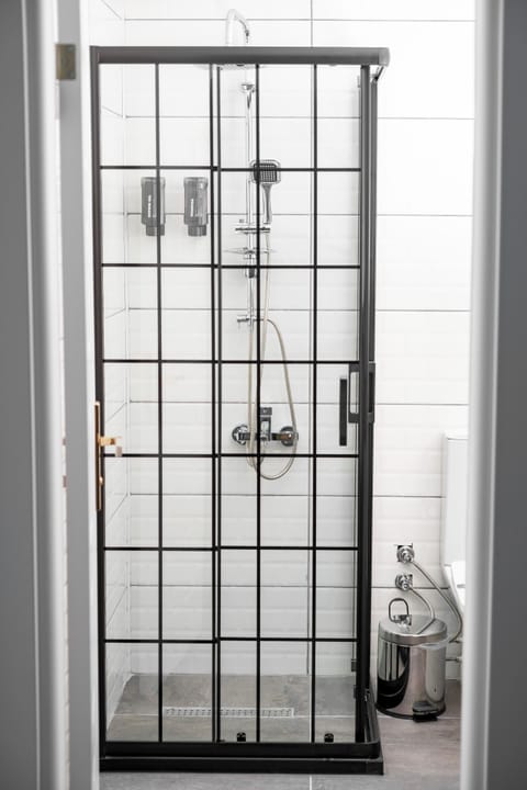 Free toiletries, hair dryer, towels, soap