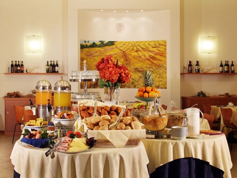 Daily continental breakfast for a fee