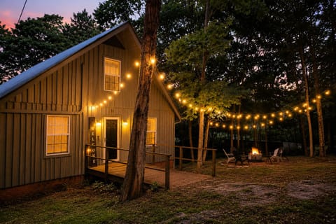Remodeled A-fame cottage 
"Fabulous on every level" - Amanda C July/22 airbnb