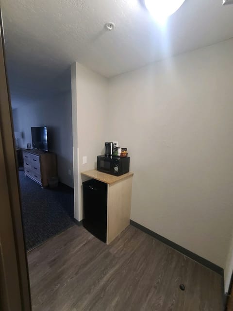 Standard Room, 1 King and 1 Queen | Premium bedding, desk, laptop workspace, blackout drapes