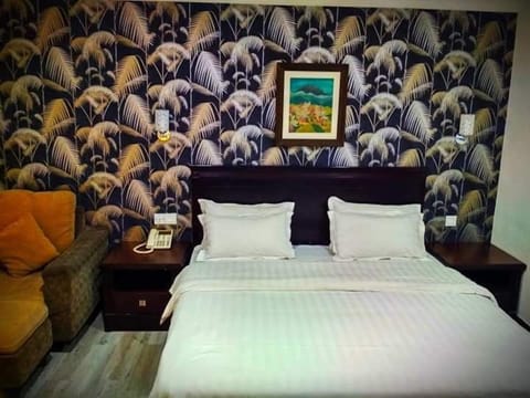 Deluxe Room | Free WiFi, bed sheets