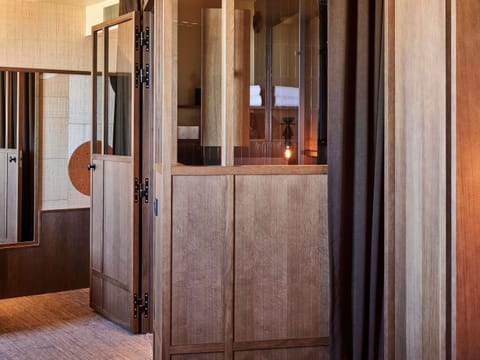 Suite, 1 King Bed with Sofa bed, Sea View | Pillowtop beds, in-room safe, desk, blackout drapes