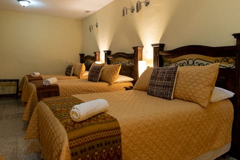 Family Quadruple Room | Free WiFi, bed sheets