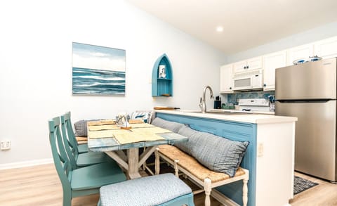 Dining Area II