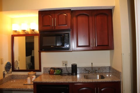 In-room safe, desk, laptop workspace, iron/ironing board