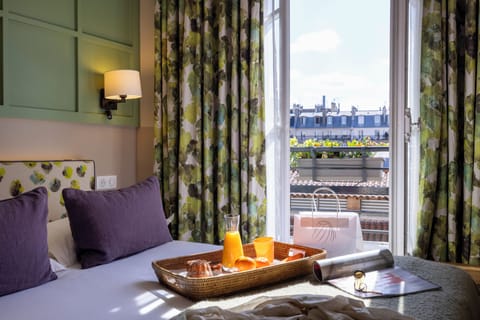 Tradition Double Room, City View | In-room safe, desk, iron/ironing board, free WiFi