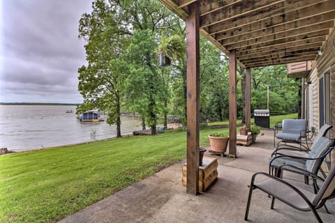 Jay Vacation Rental | 1,500 Sq Ft | 3BR | 1BA | 3 Steps Required