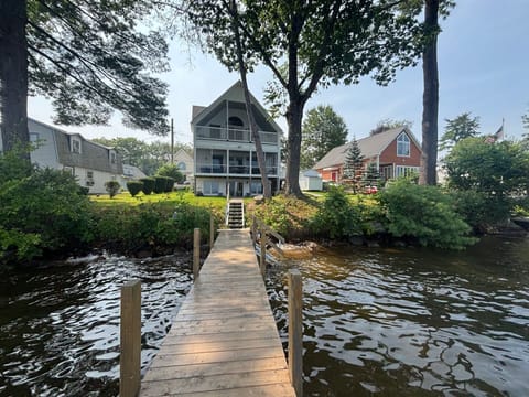 Lakeside Home ready for your stay!