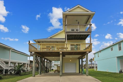 House (4 Bedrooms) | Front of property