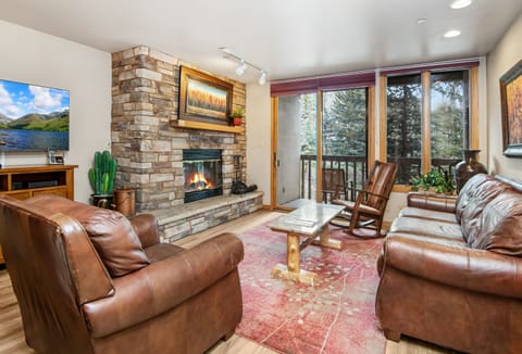 Condo, 2 Bedrooms | Living area | Smart TV