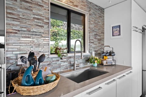 The kitchen is nicely equipped.  Starter spices, olive oil, coffee, tea.