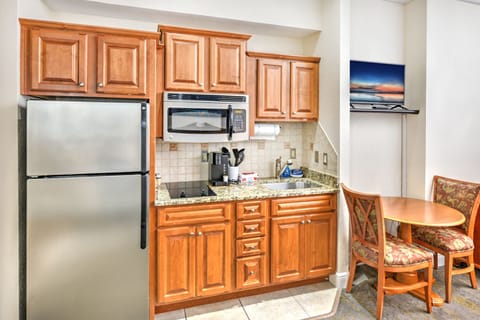 Unwind with the waves. Large flat screen TV and free high-speed WiFi.