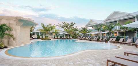 2 outdoor pools