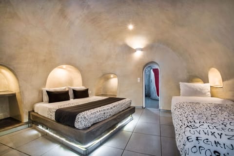 Superior Traditional Cave Triple Room | Premium bedding, in-room safe, individually decorated