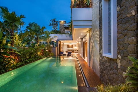 private pool