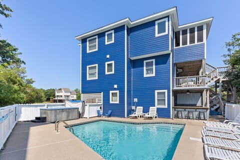 Happy Ours provides the ultimate Outer Banks vacation experience!