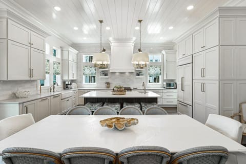 Dining Area, 1st Floor